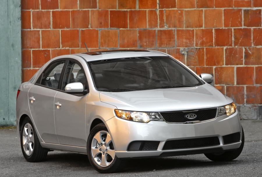  Kia Forte 2009 года  (фото 91 из 128)